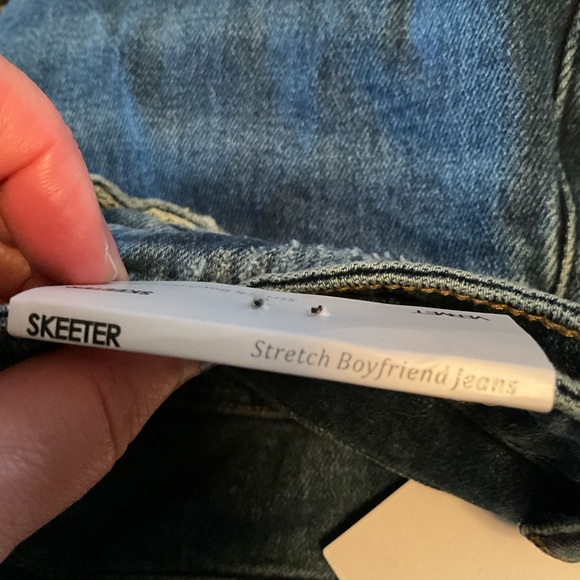 NWT Skeeter Cuffed Stretch Boyfriend Jeans - Picture 7 of 13